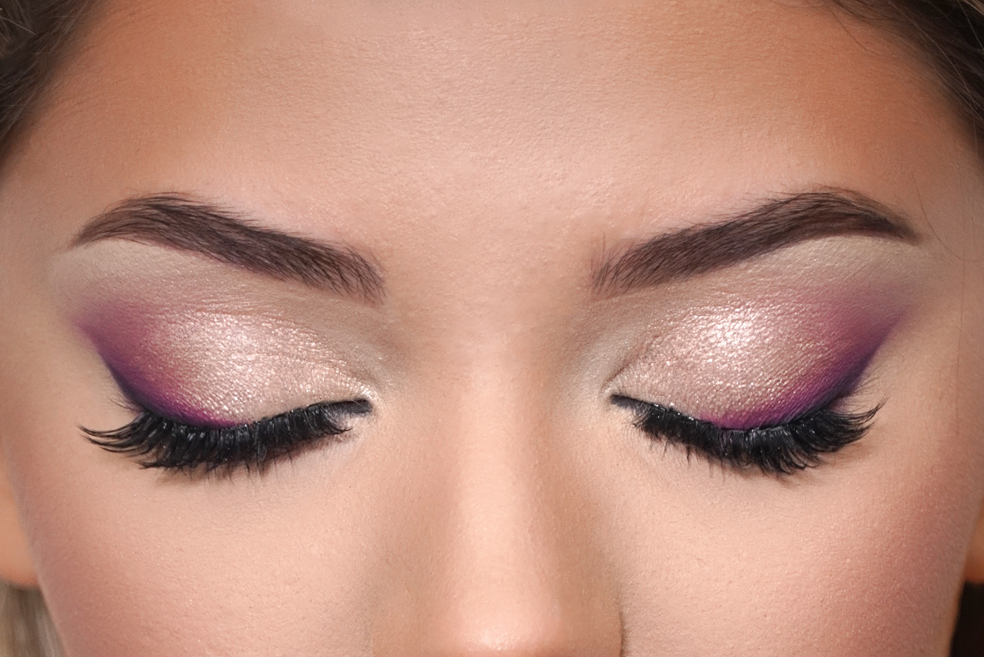 Descubra e compartilhe as mais belas imagens de todo o mundo  Trucco degli  occhi rosa, Trucco per occhi blu, Trucco occhi