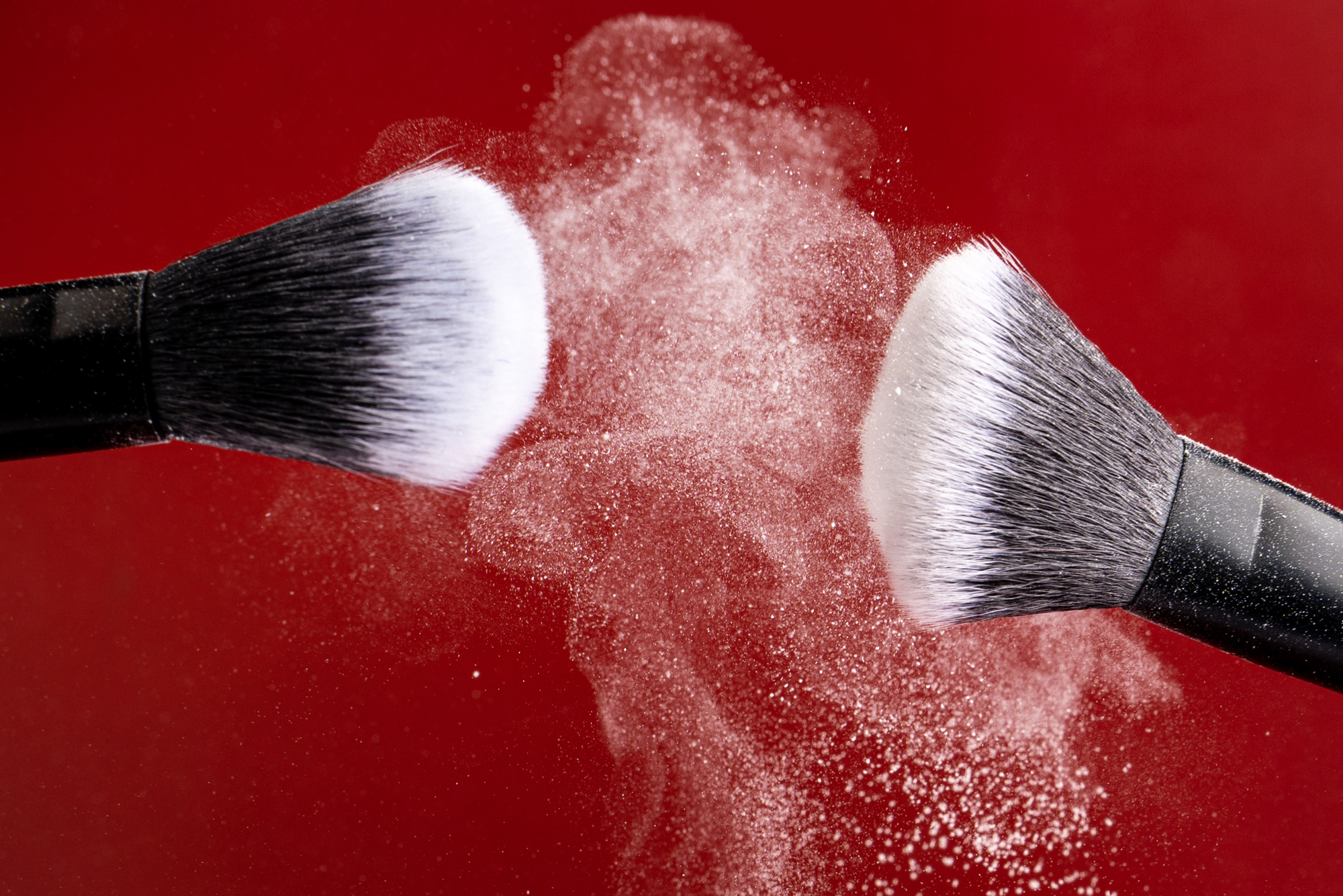 Guida alla pulizia dei pennelli per il make up