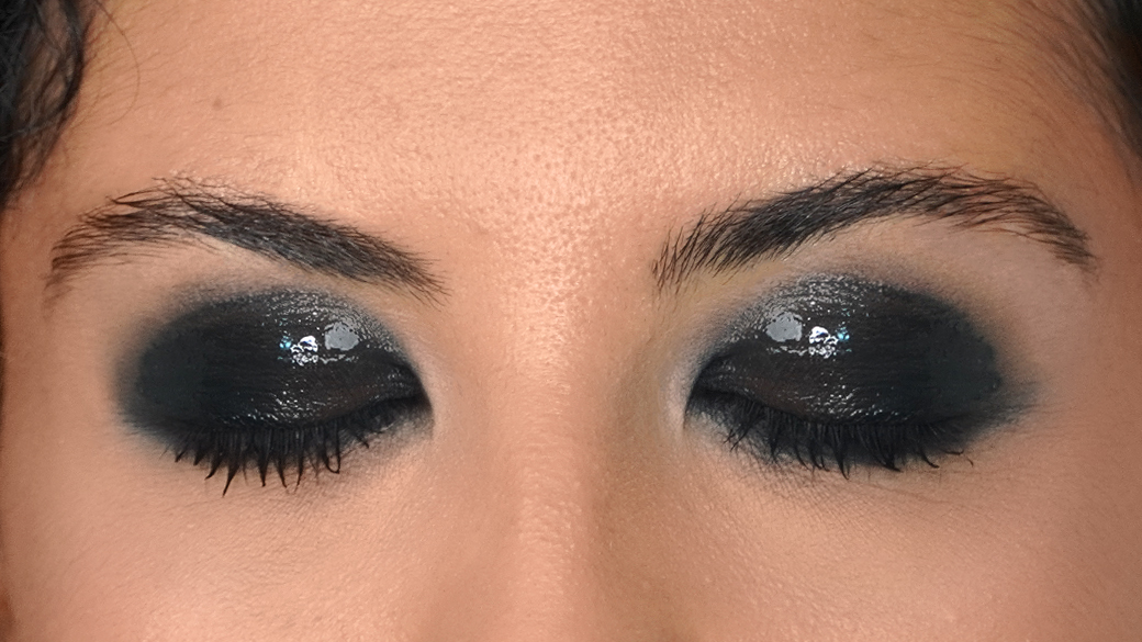 Tendenza autunno-inverno 2023: smokey eyes
