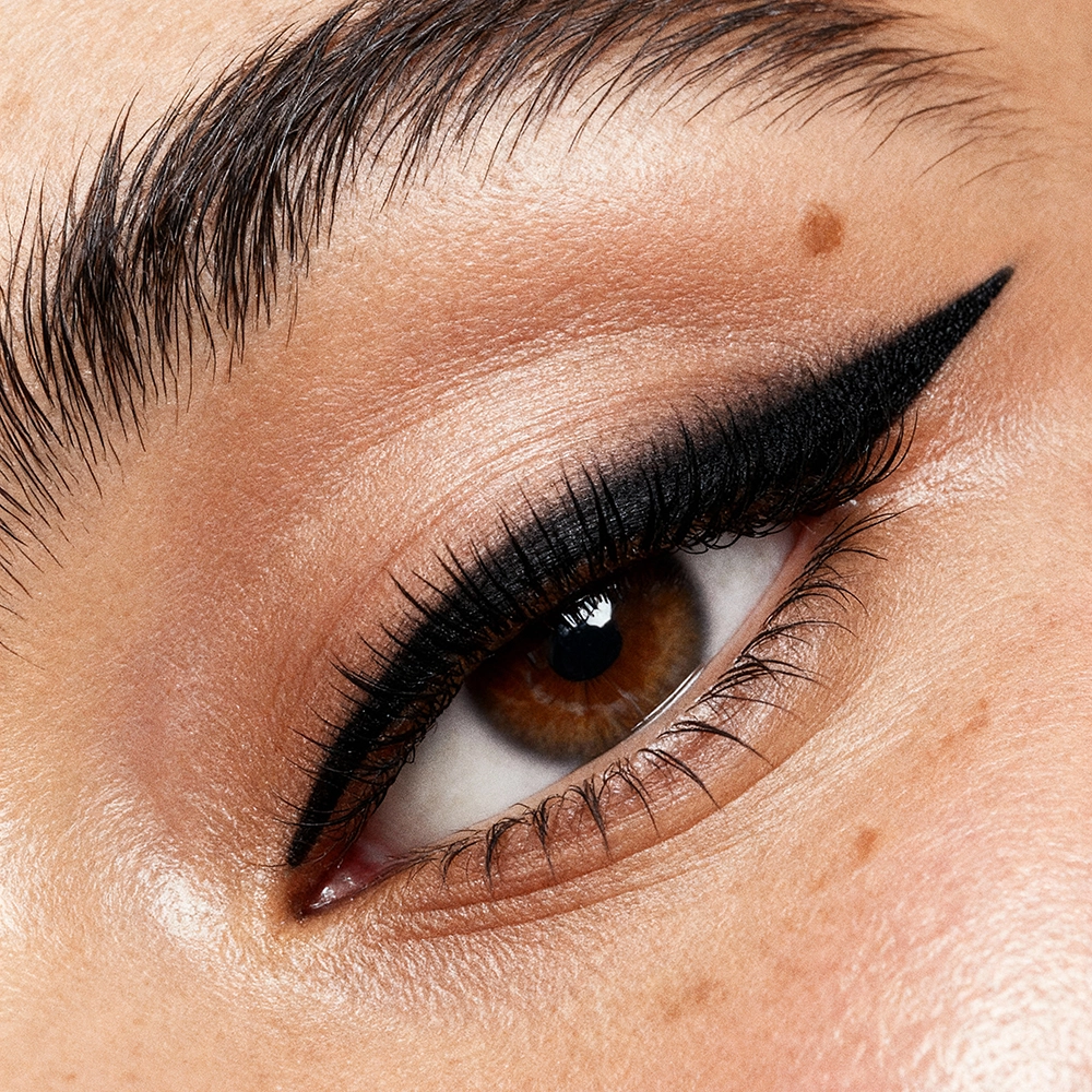 Mascara incurvante e kajal top con il kit occhi di Rybella Eye Got It